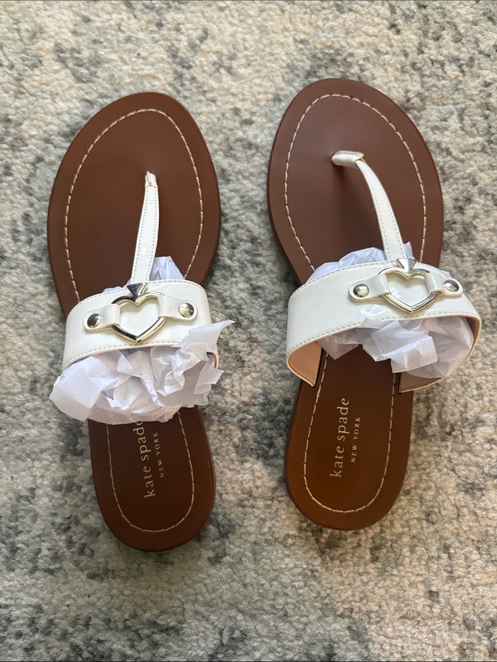 Kate Spade White Heart Spade Sandals Size 7.5